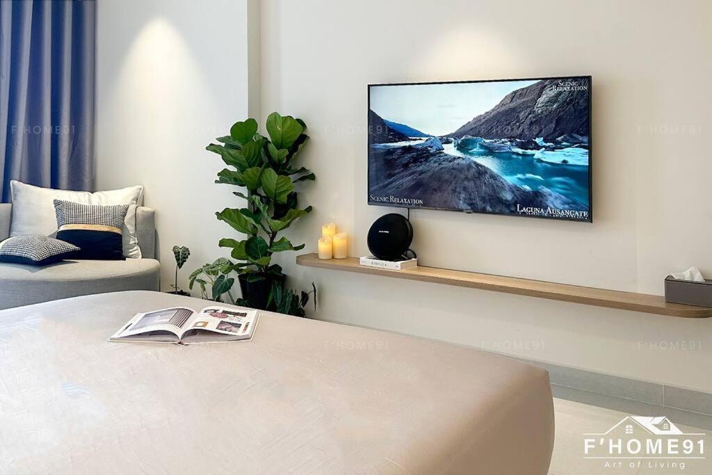 Modern, Cozy Near Bui Vien Walking St-soho Apartment *